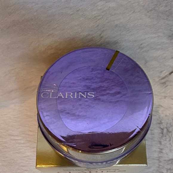 Clarins Nutri-Lumière Revive Cream Full Size 50ml/1.7 oz - Picture 5 of 6
